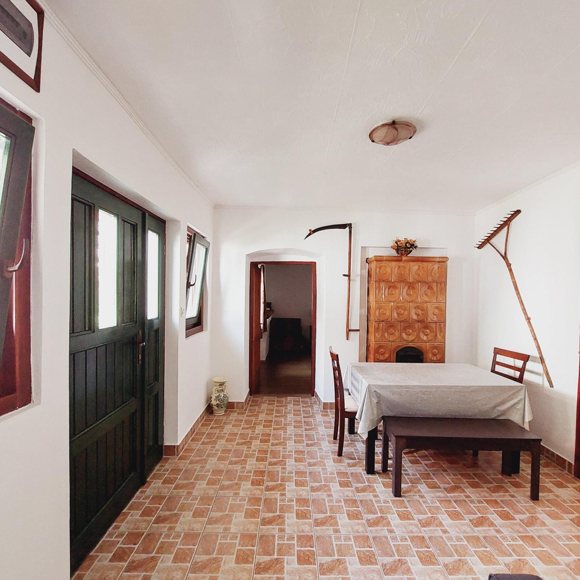 Feher Barany Apartment Szigliget Oda fotoğraf
